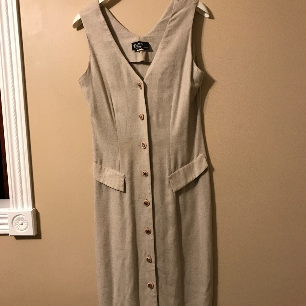 Dawn Joy Fashions: Beige maxi dress. Size 8